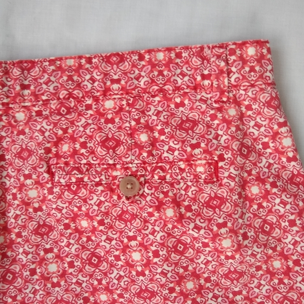 GAP▪️Patterned Red & White Shorts - Picture 5 of 5